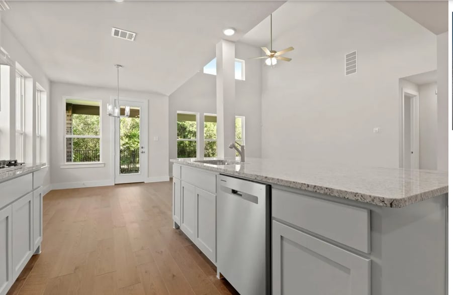 Building Photo - 6506 Vivian Ln