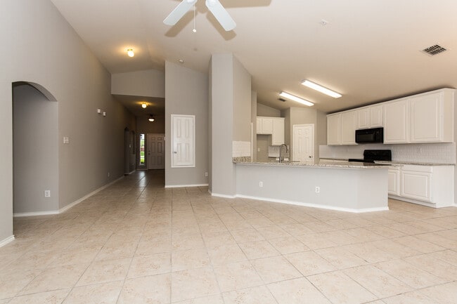 Building Photo - 1413 Gordon Dr