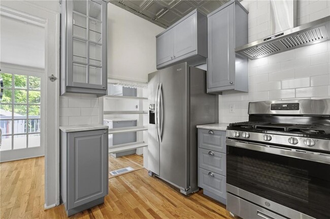 Building Photo - 1072 Shelby Pl SE