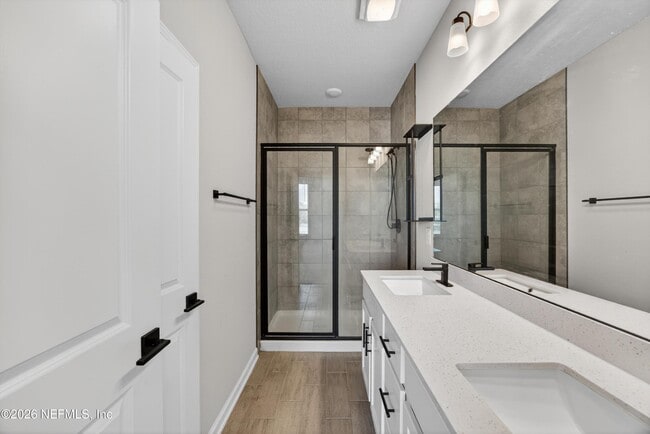 Building Photo - 1093 Farwell St