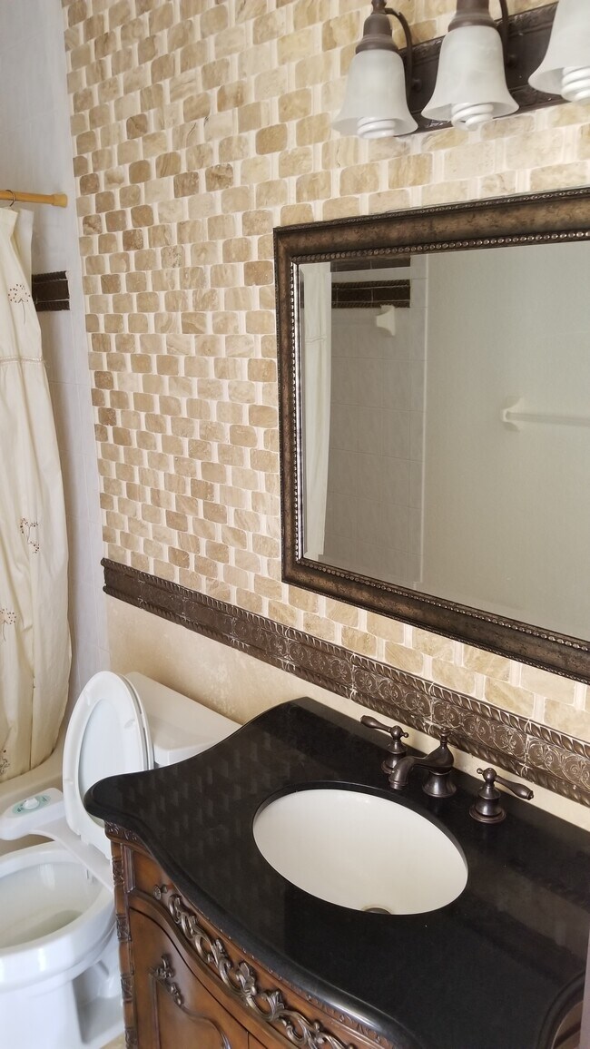 Building Photo - 825 Wingate Trail