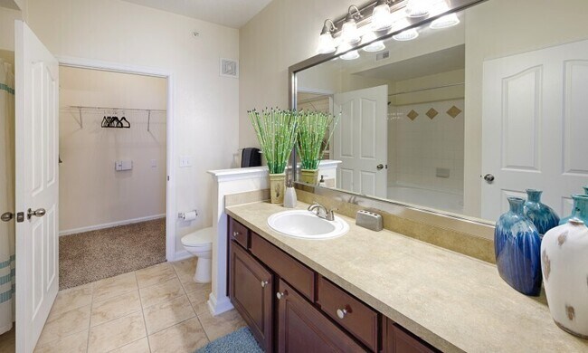 Building Photo - The Height of Comfort, The Peak of Style!