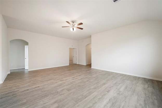 Building Photo - 13096 Laura Lake Dr