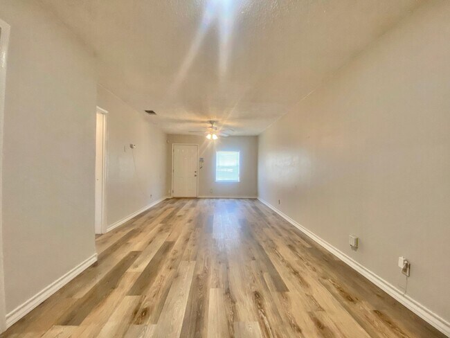 Building Photo - 3420 27th St