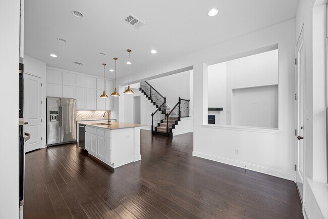 Building Photo - 567 Pecos River Xing