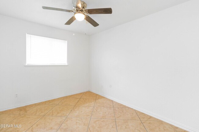 Building Photo - 9924 Minuteman St