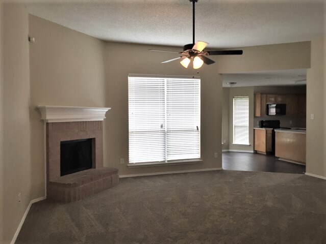 Building Photo - 7919 Mourning Dove Dr