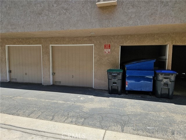Building Photo - 12621 Adelle St