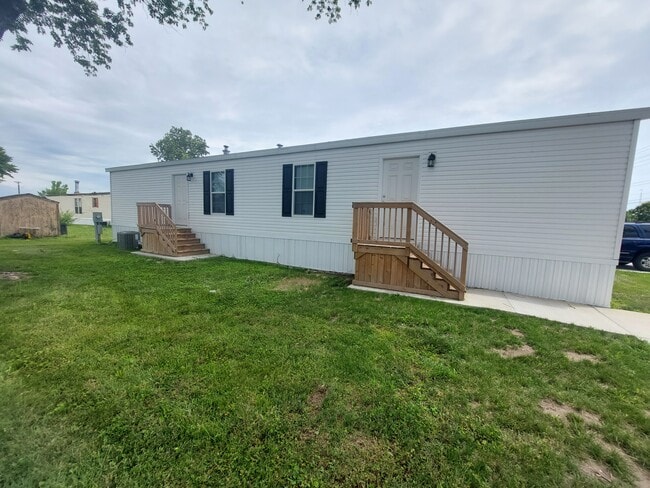 Building Photo - 3407 Bissell Rd