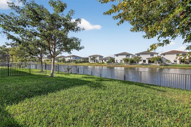 Building Photo - 4398 SW 173rd Ave