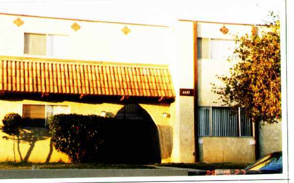 Building Photo - 6401 Hummingbird St