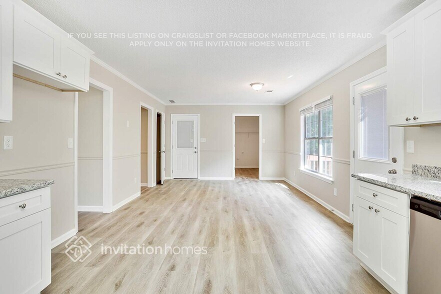 Building Photo - 434 Chase Marion Way