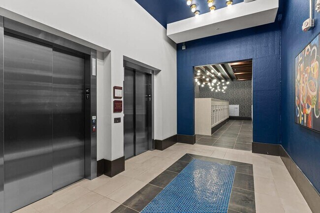 Building Photo - 3706 Goodwin Ave