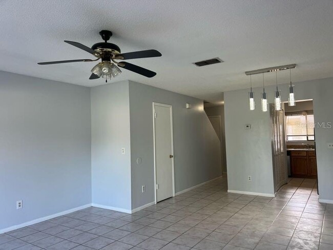 Building Photo - 207 Eden Ln