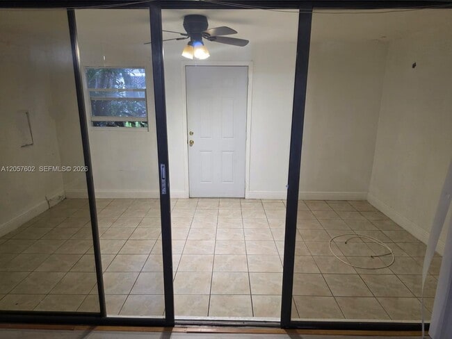 Building Photo - 6630 Racquet Club Dr