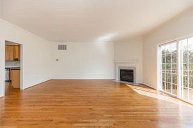 Building Photo - Spacious Hockessin Townhome