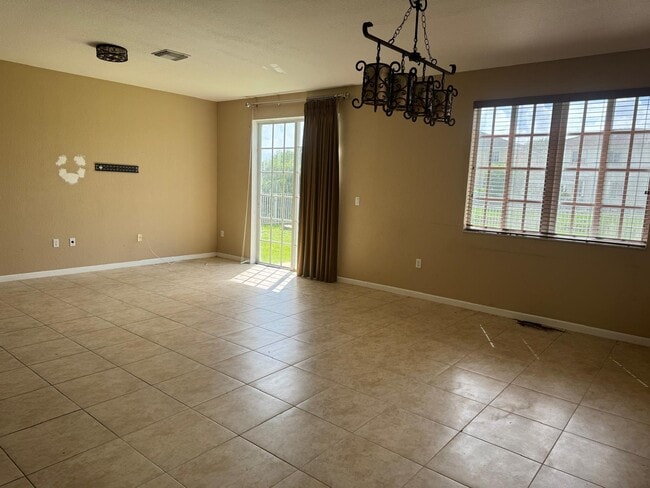 Building Photo - 14044 SW 276th Way