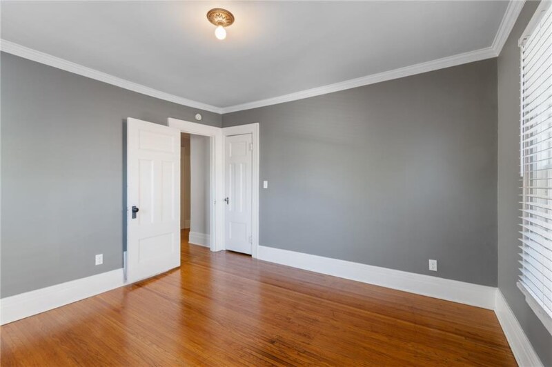 Building Photo - 214 Culver Rd