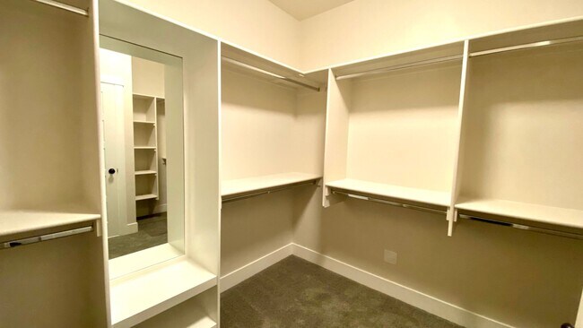 Building Photo - Beautiful Boise Home Available 8/21/26