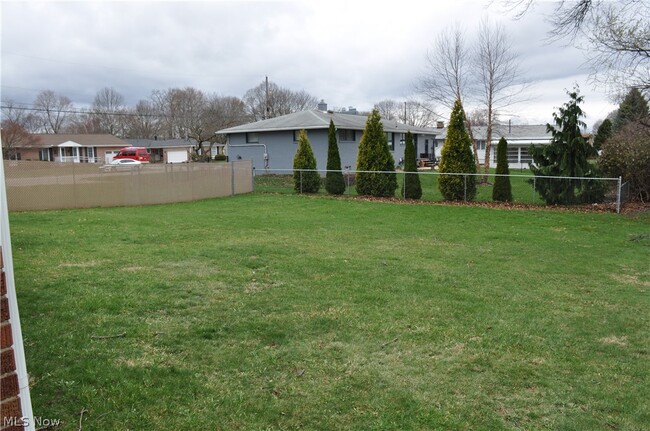 Building Photo - 539 Royer Ave NW