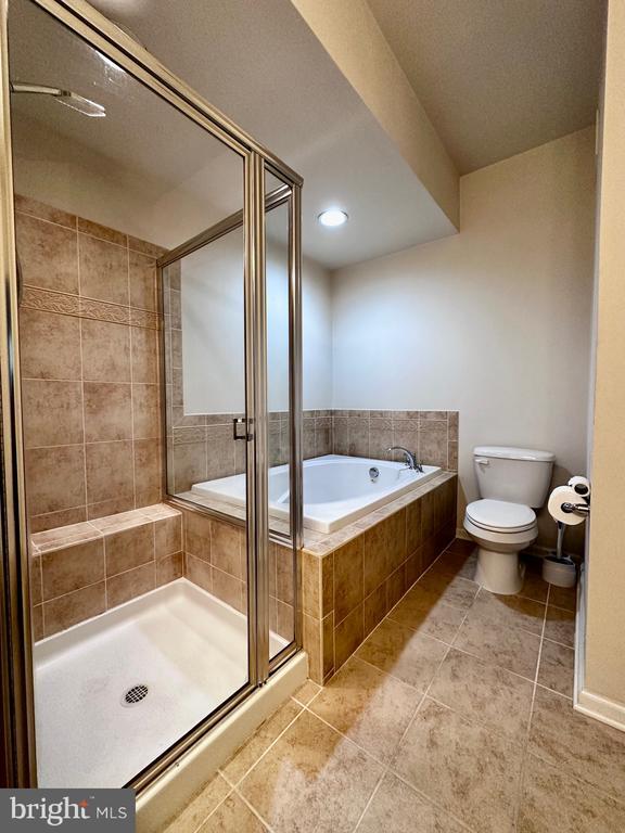 Building Photo - 908 Hall Station Dr