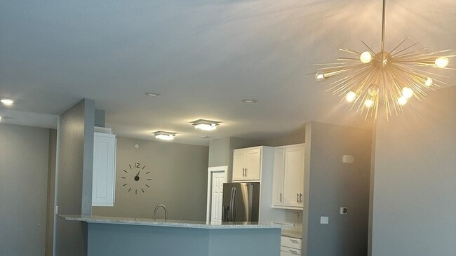 Building Photo - 10201 Mulberry Ln