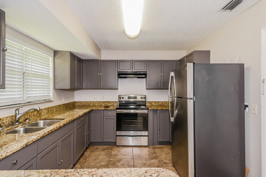 Building Photo - 4122 Bula Ln