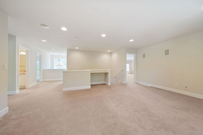 Building Photo - 10657 SW Adele Dr