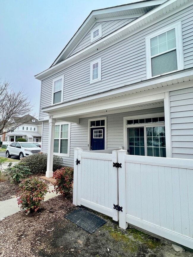 Building Photo - 3BD/2.5BA End Unit Condo in Harbor Walk! B...
