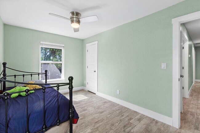 Building Photo - 301 Judy Dr