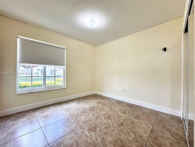 Building Photo - 6097 SW 128th Ct