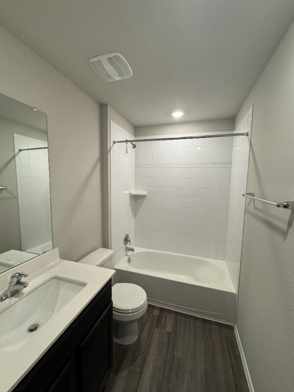 Building Photo - 402 Stone Vly Rd