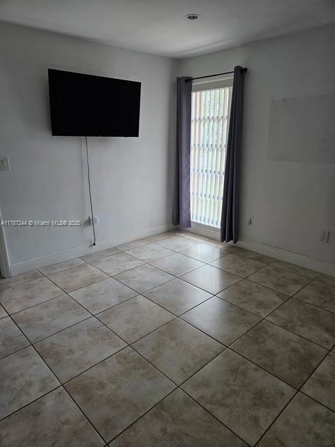 Building Photo - 9483 SW 76th St