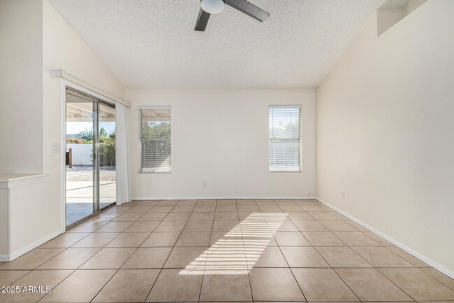 Building Photo - 3623 W Fairview Ln