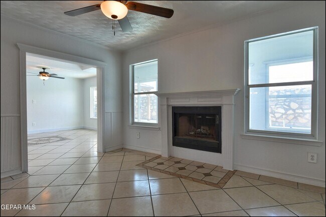 Building Photo - 1744 Gambel Quail Dr