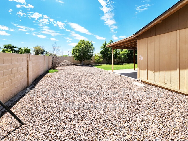 Building Photo - 4701 W Charleston Ave