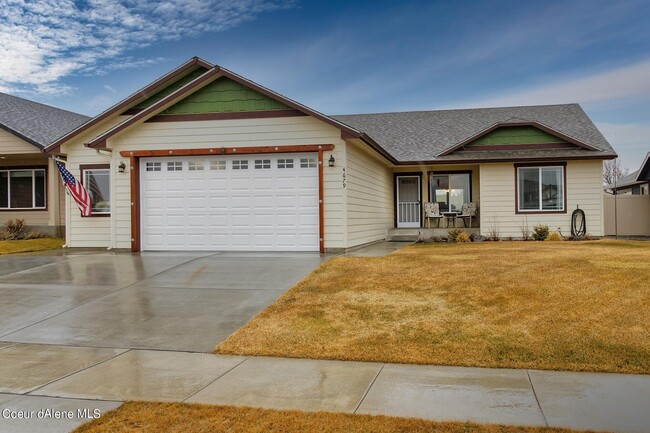 Building Photo - 4679 Gumwood Cir