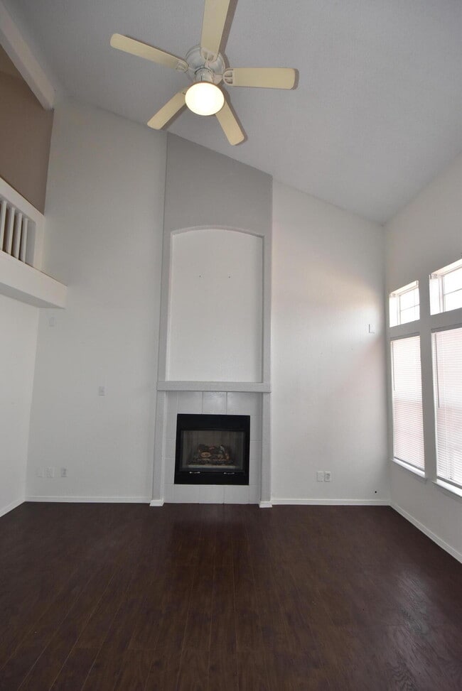 Building Photo - 10893 Alfredo Vasquez Pl