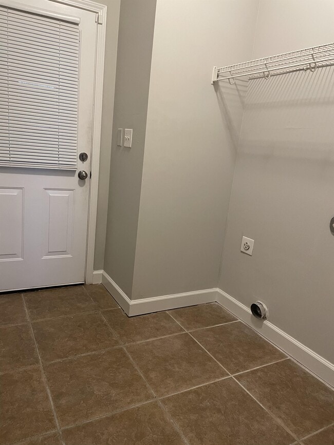 Building Photo - 10230 Adikson Dr