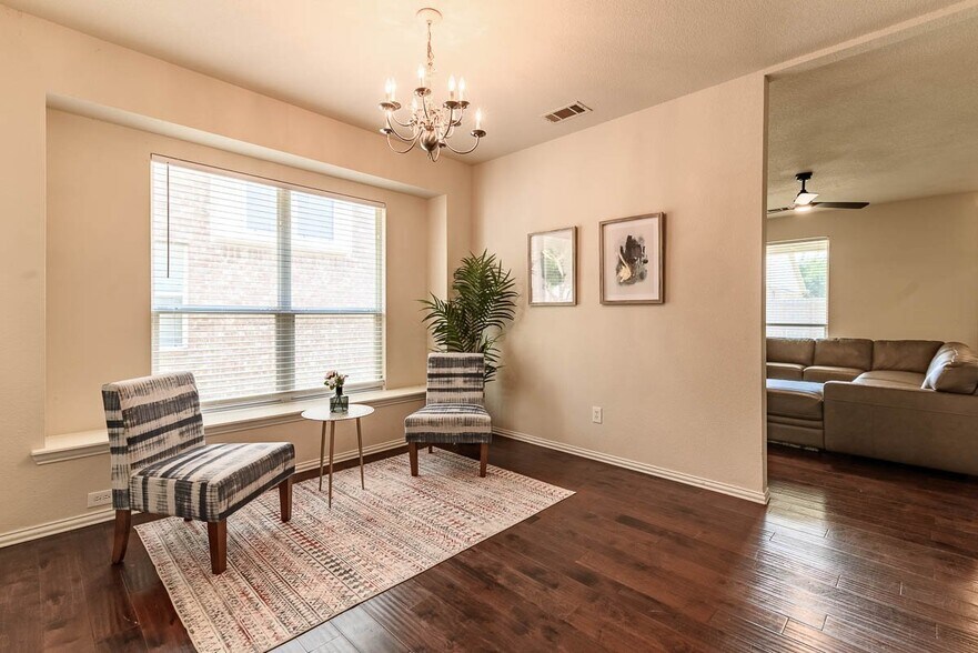 Building Photo - 2856 Spotted Owl Dr