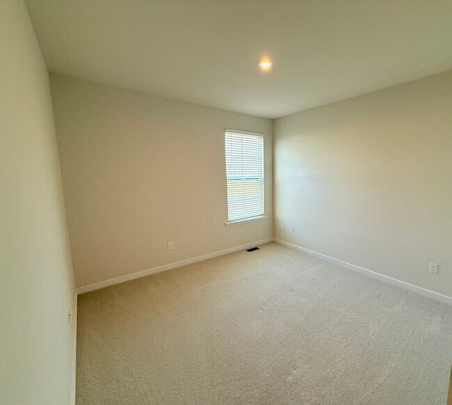 Building Photo - 2435 Ownby Ln