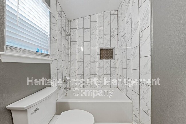 Building Photo - 719 Eagle Trail