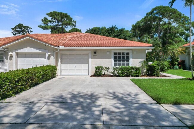 Building Photo - 5033 S La Sedona Cir