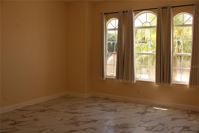 Building Photo - 7803 33rd St E