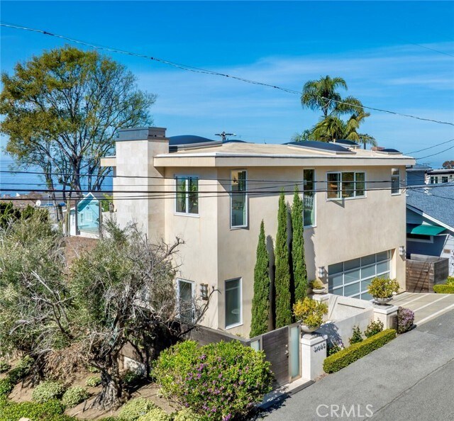 Building Photo - 31685 3rd Ave