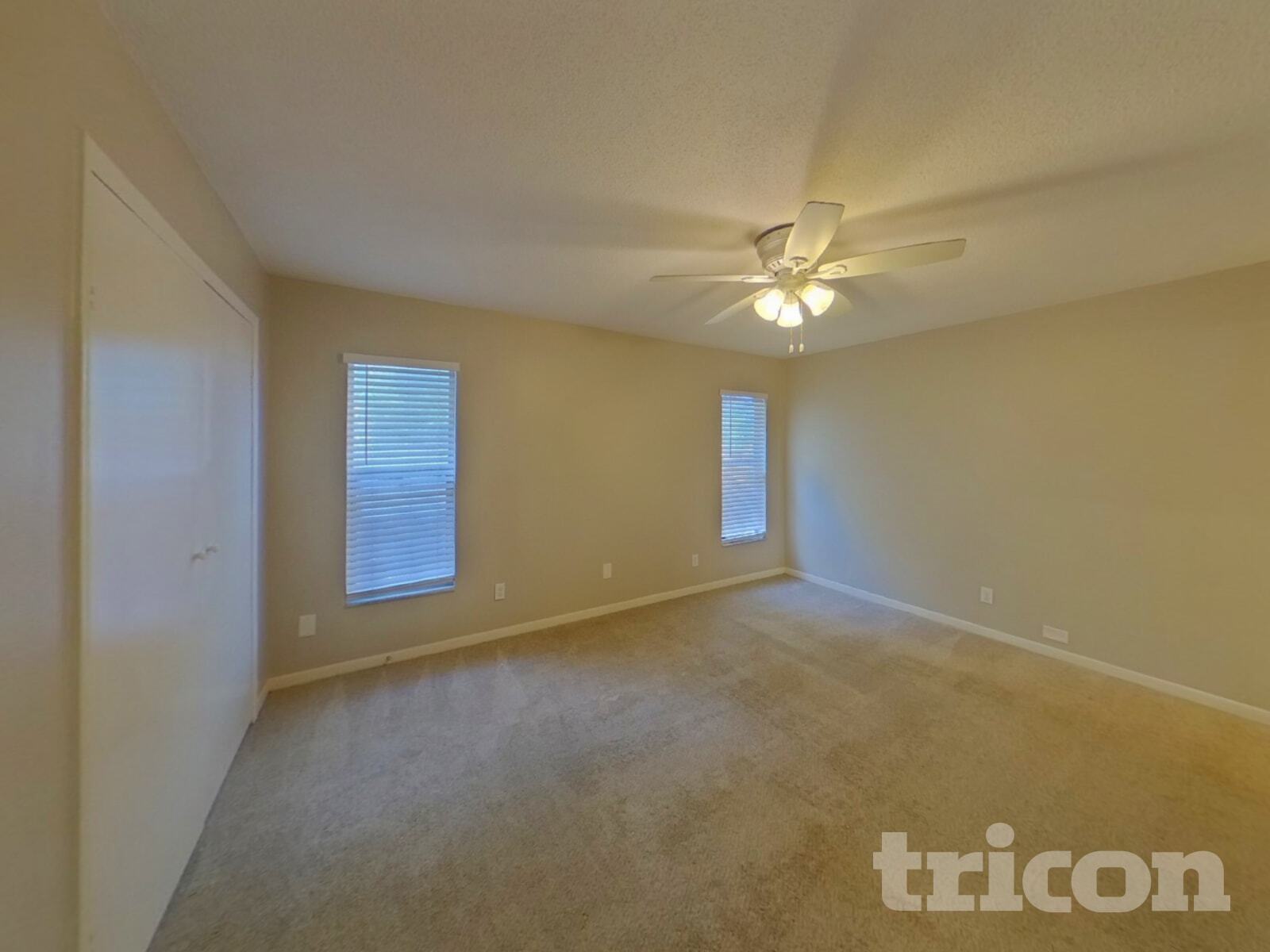 Building Photo - 1005 Park St