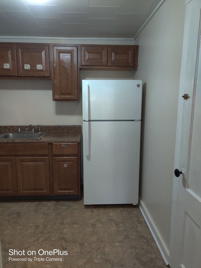 Building Photo - Gilbert Ave