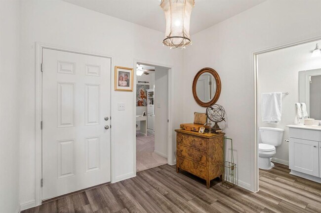 Building Photo - 121 Rubrum Rd