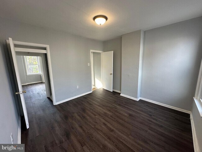 Building Photo - 2028 Haworth St