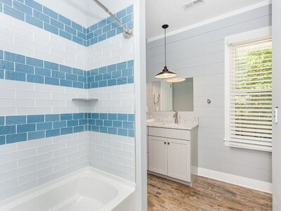 Building Photo - 26 Hanover St